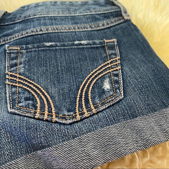 Hollister Low Rise Distressed Denim Short Shorts - Picture 6 of 7